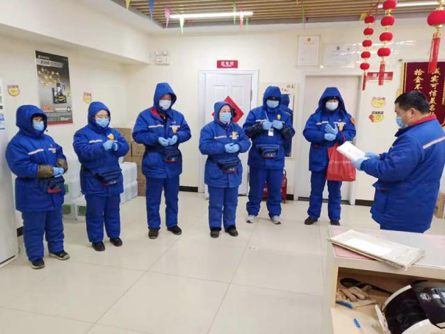 提升防護措施，全力堅守崗位-石化公司加油站早會宣傳疫情防控工作.jpg
